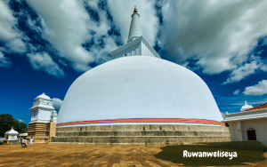 Places to visit in Anuradhapura - Ruwanweliseya